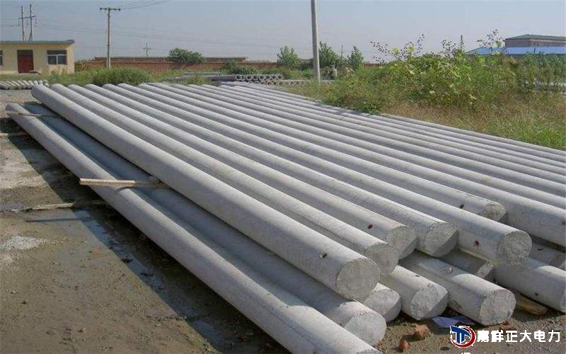 新成型电杆带摸静停一段时间，进入蒸汽养护室，养护几小时