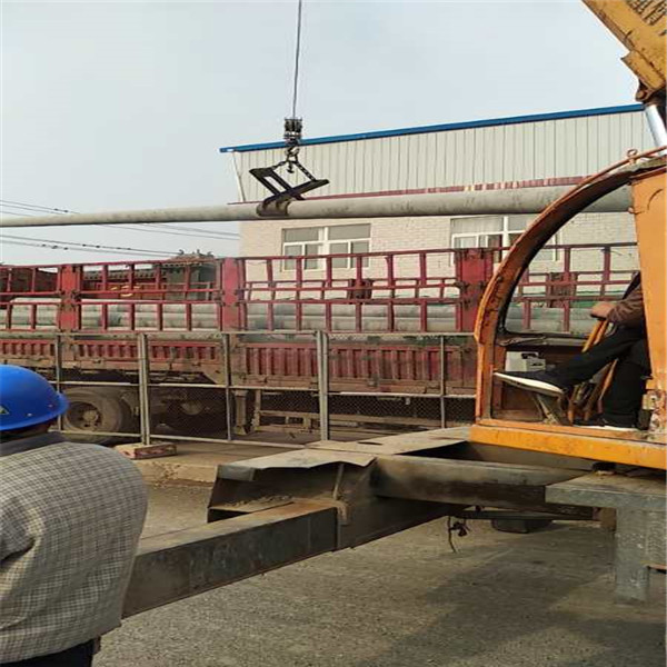 送抵河南驻马店一车水泥电杆客户反馈很是满意